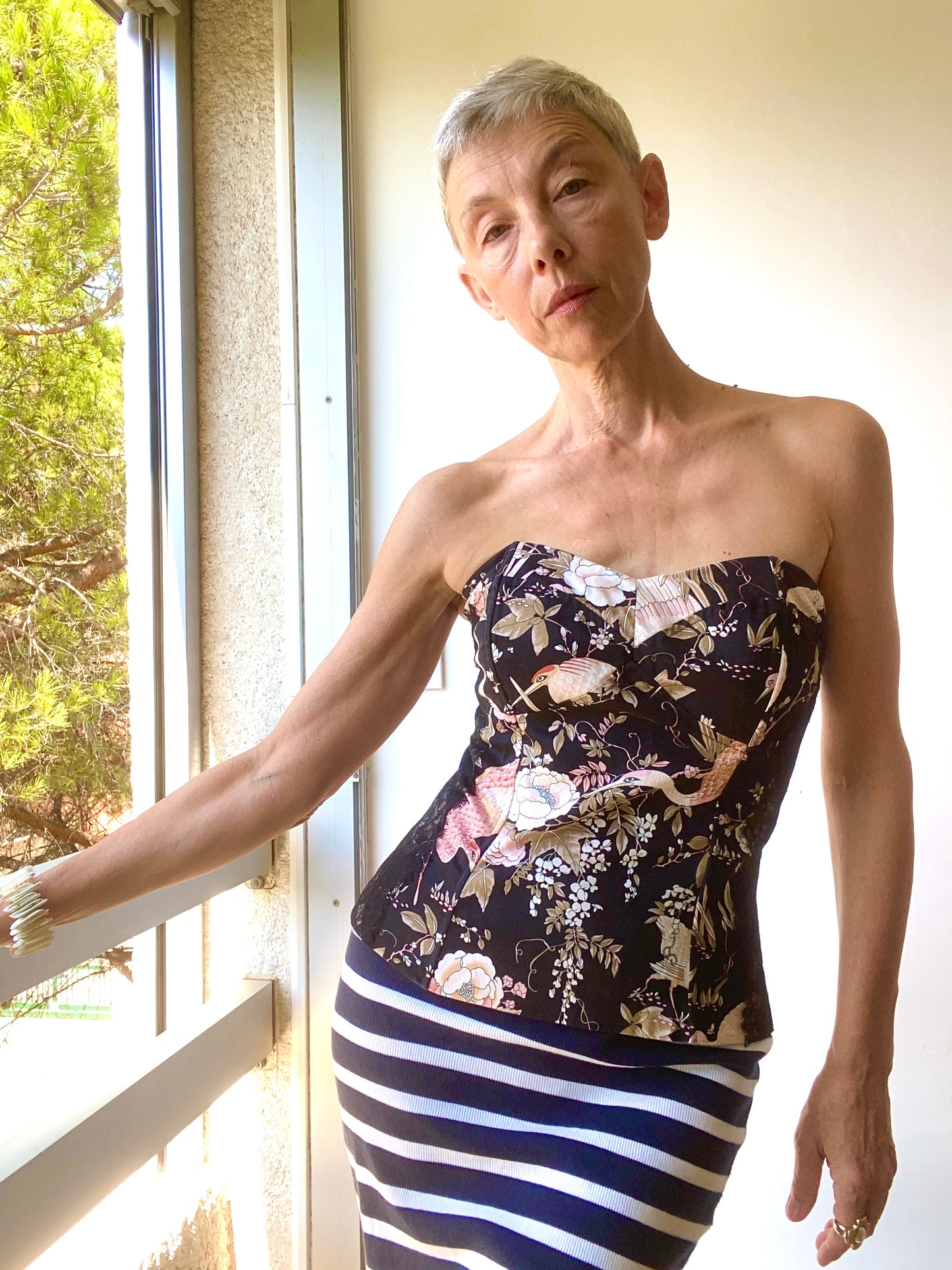 Bustier beau et original imprimé façon japonaise cigognes orientales