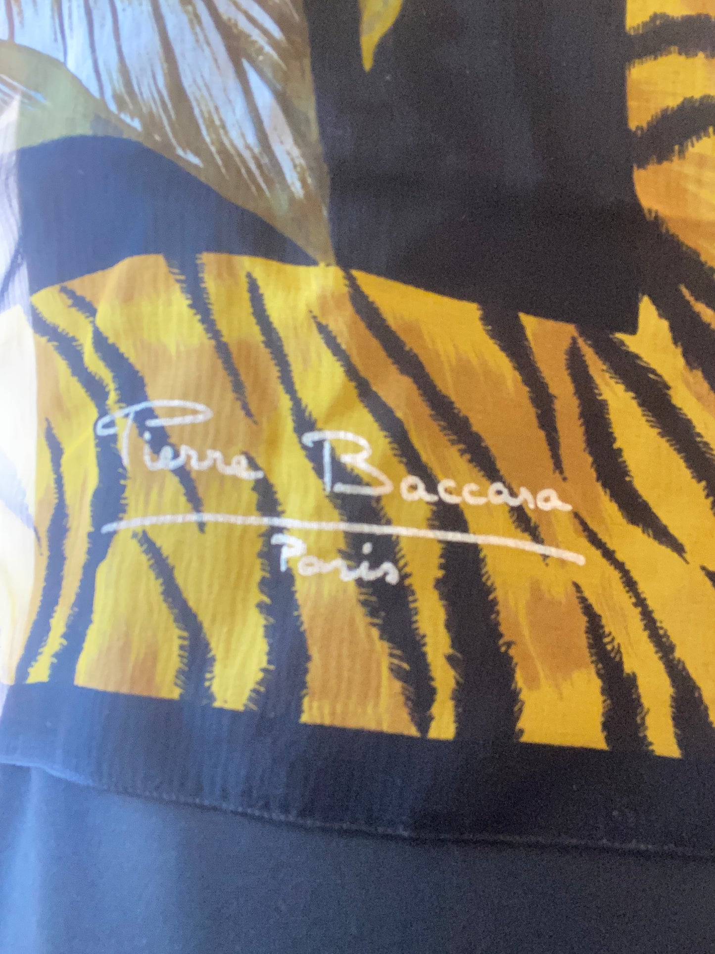Rare! Pierre Baccara magnifique Foulard en mousseline transparent très Grand Imprimé tigres et plantes