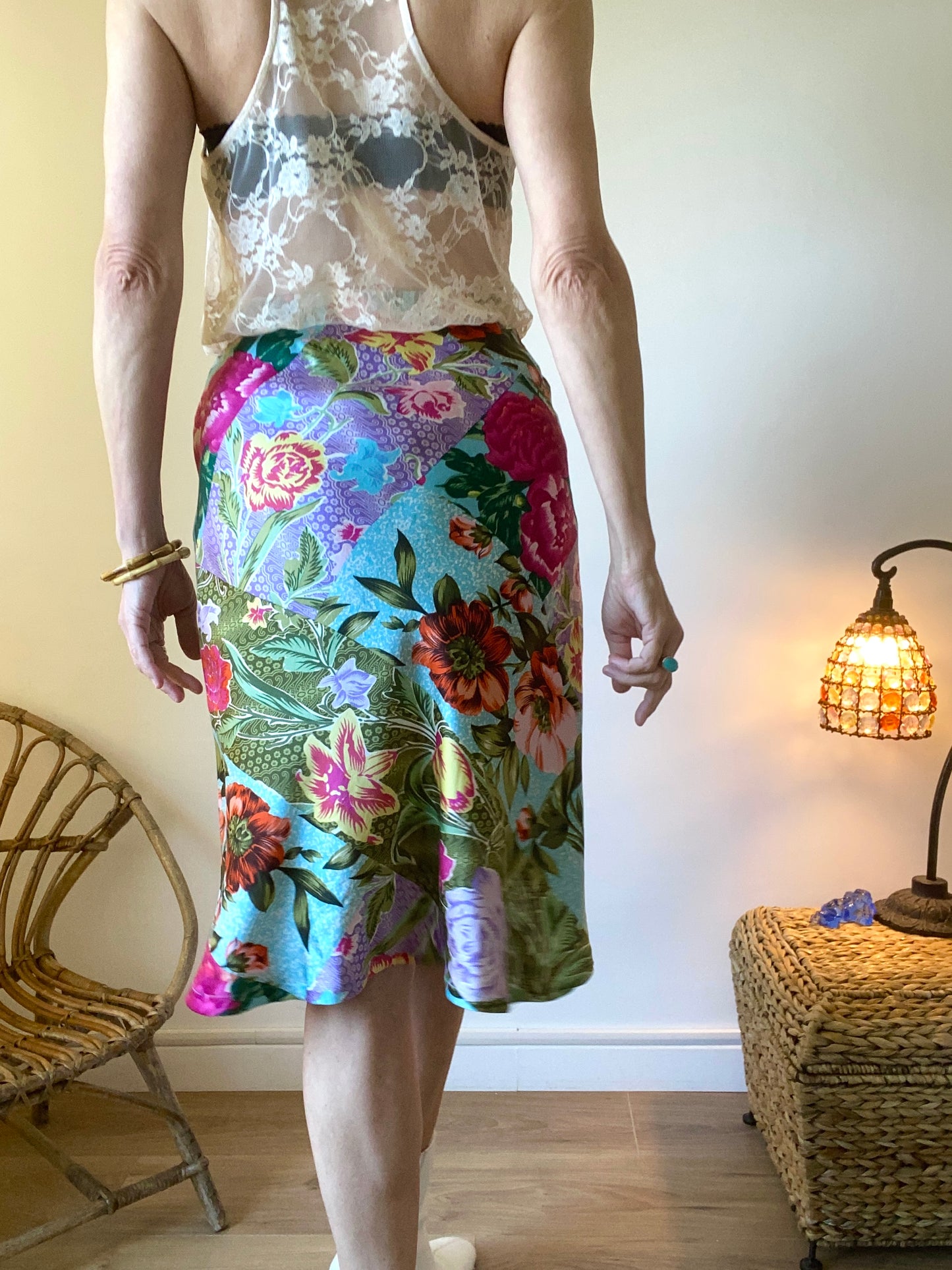 90s Kenzo magnifique, jupe tropicale en satin de soie Made in France