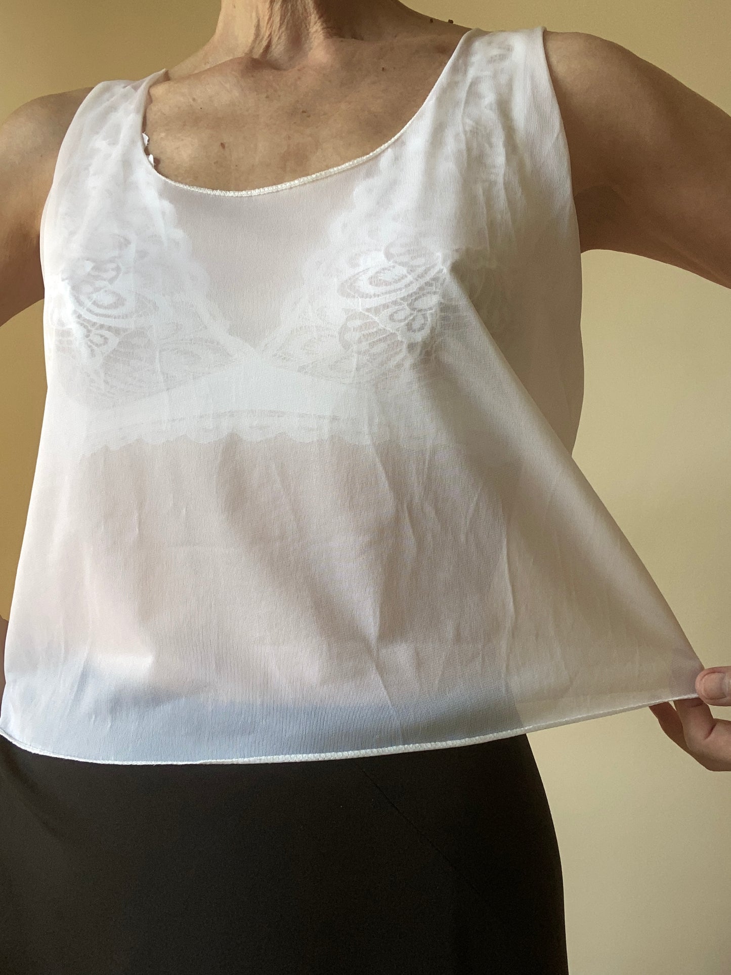 Joli Top en nylon blanc transparent