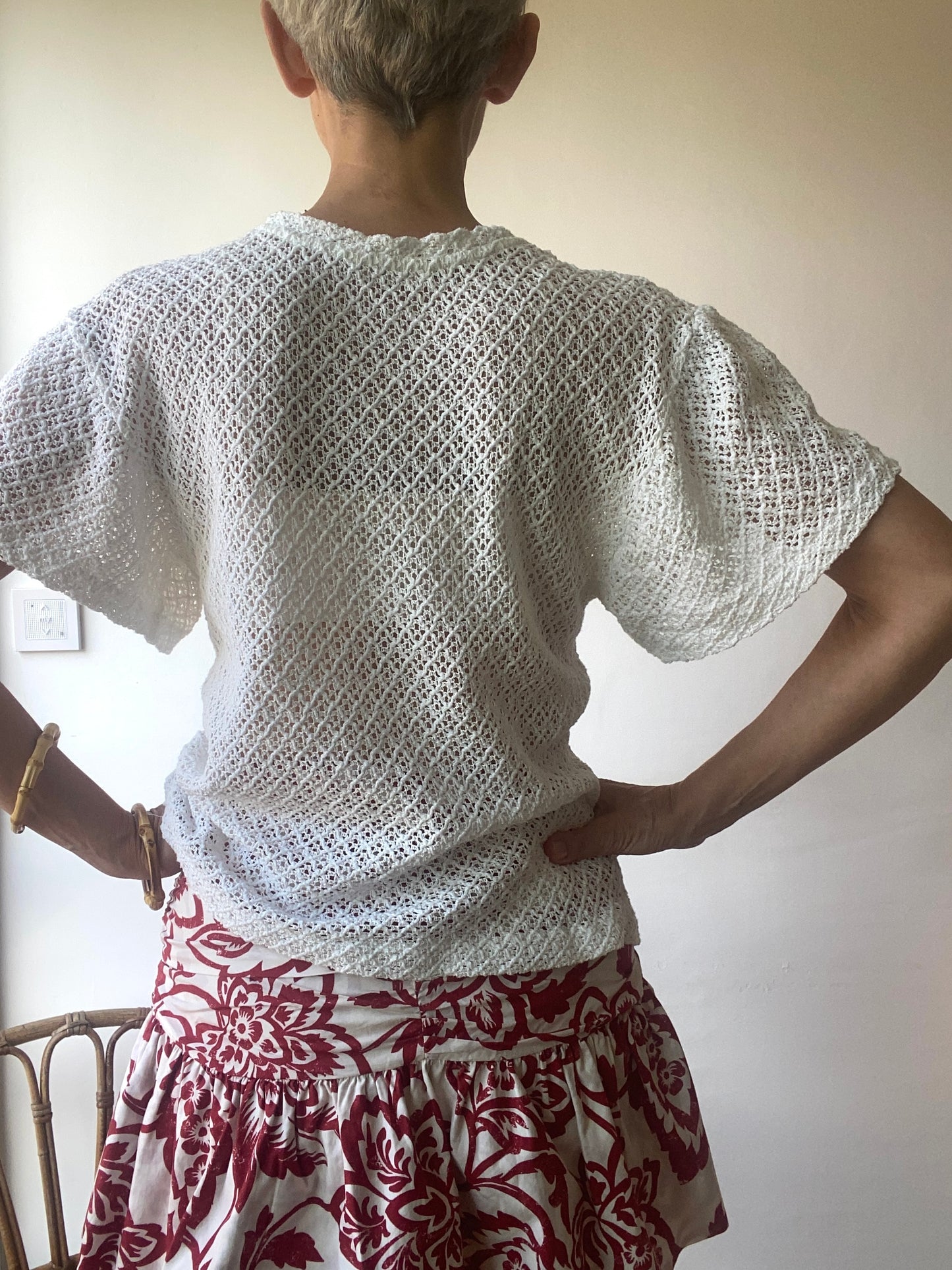 ravissant top blanc en maille crochet