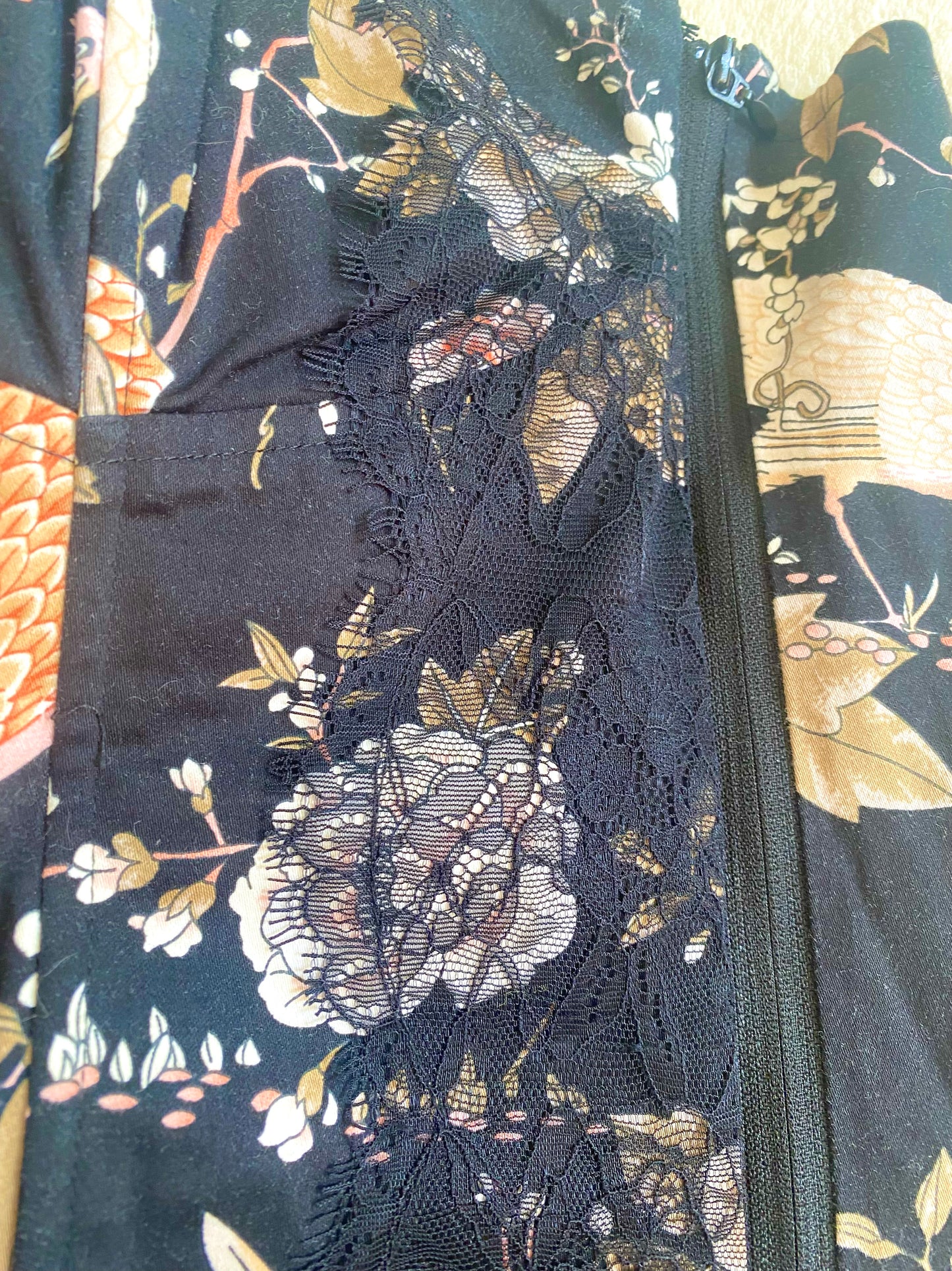 Bustier beau et original imprimé façon japonaise cigognes orientales