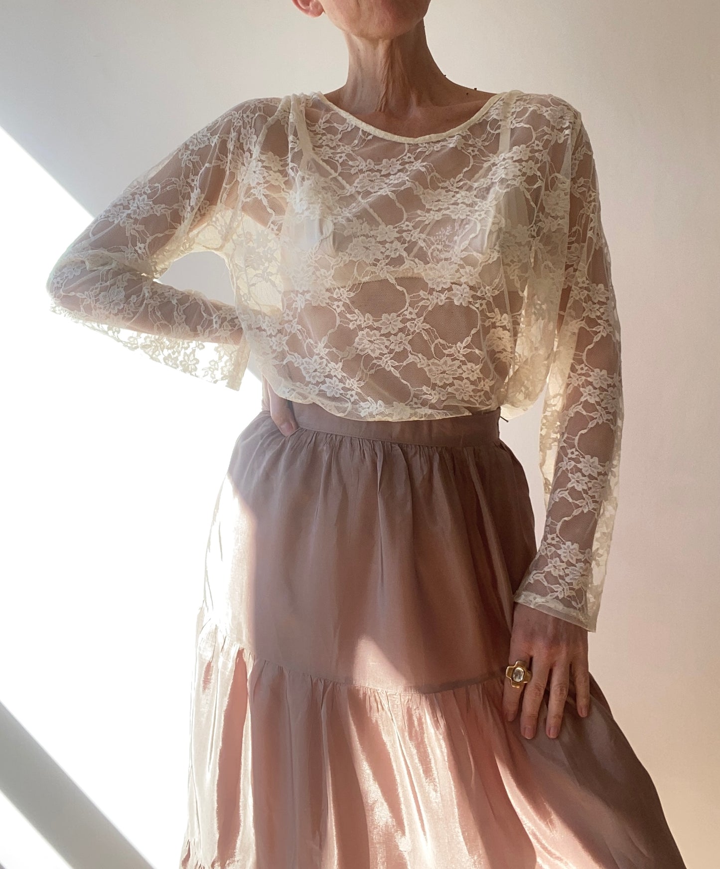 90s Cream dream Longsleeves Lace Top