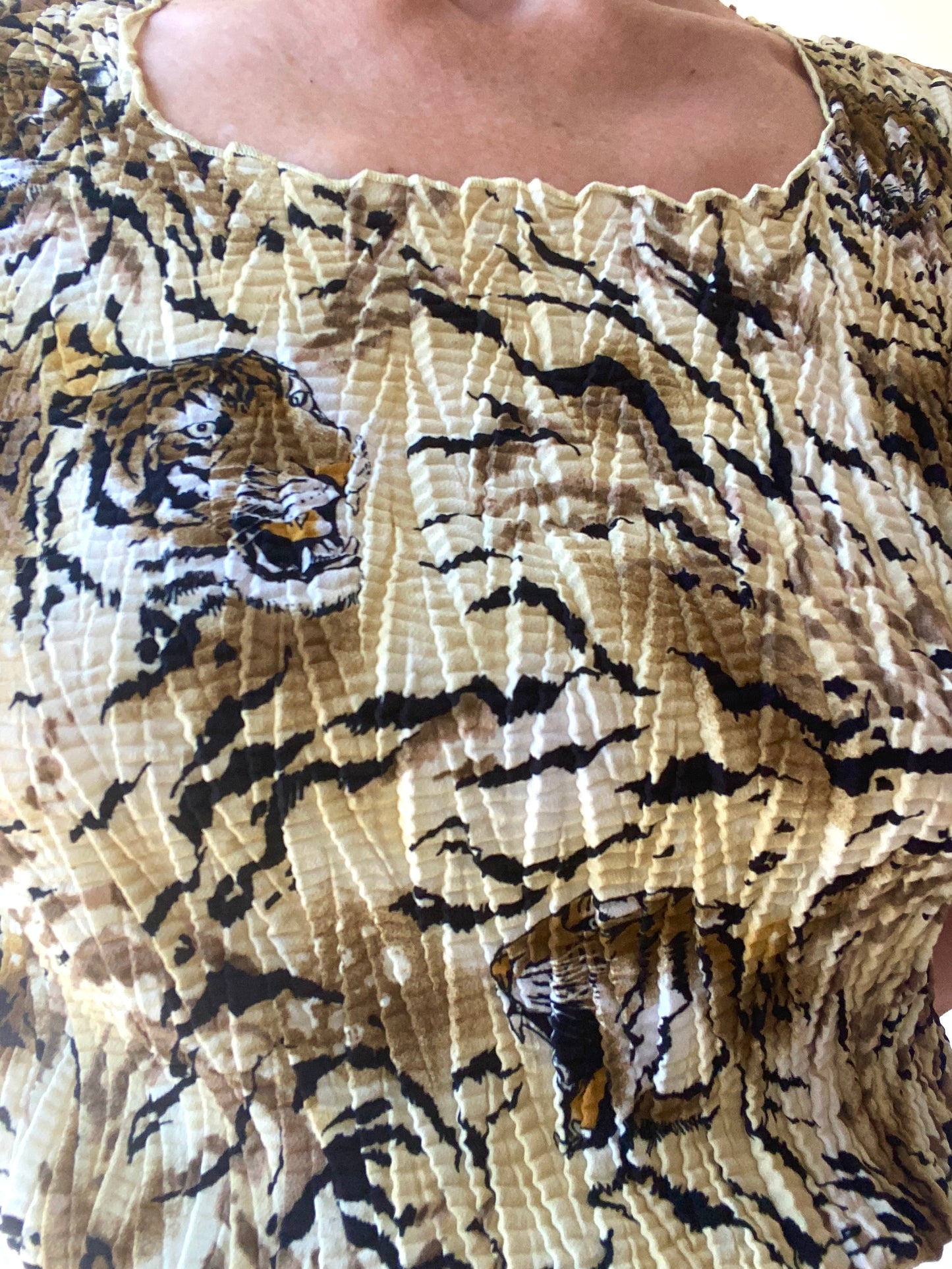90s made in France beau top avec tigres 🐅 micro plis