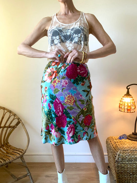 90s Kenzo magnifique, jupe tropicale en satin de soie Made in France