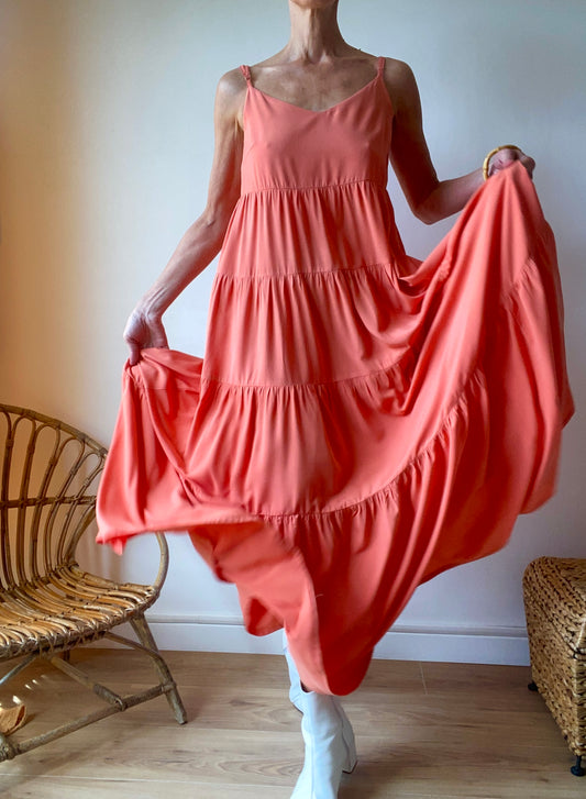 Belle maxi Robe évasée couleur corail