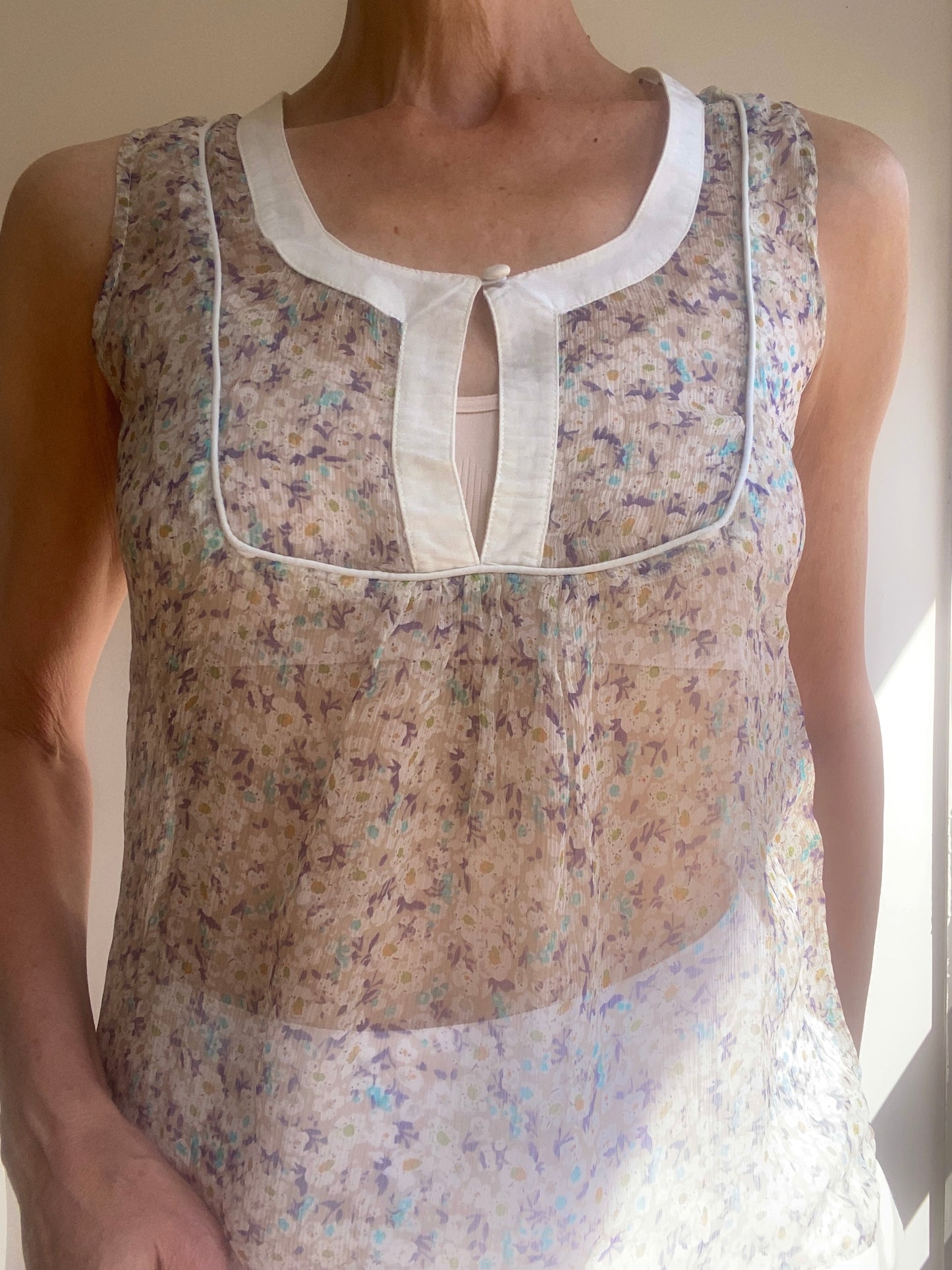 Soie mousseline Délicat top floral liberty