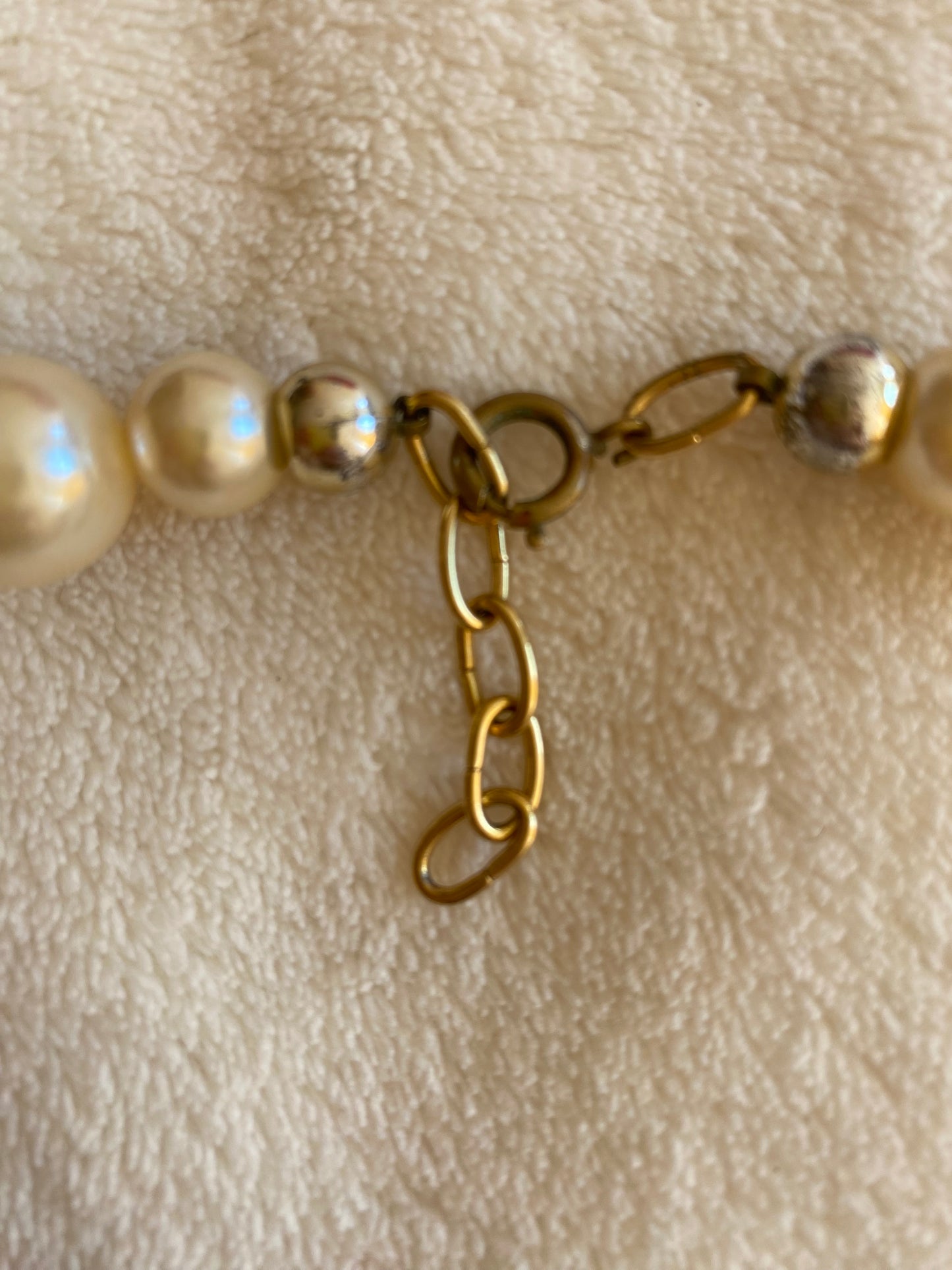 Imitation des perles nacre noire doré collier maximaliste