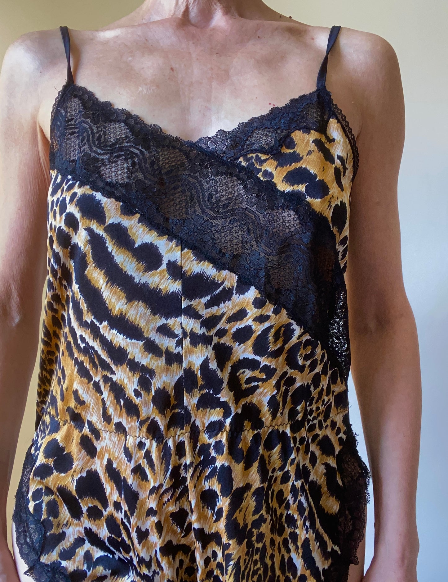 90s adorable Combi-short léopard + dentelle