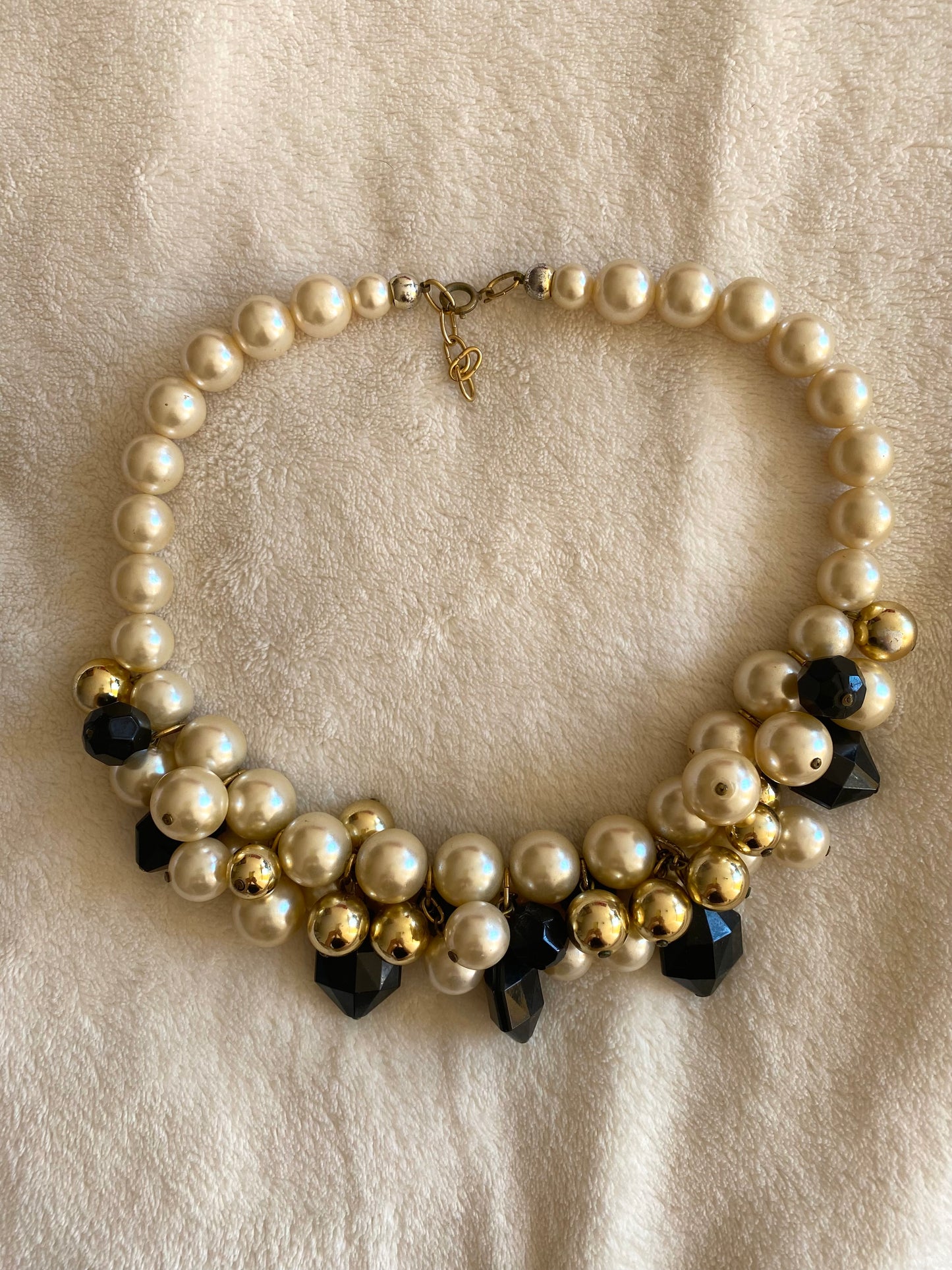 Imitation des perles nacre noire doré collier maximaliste