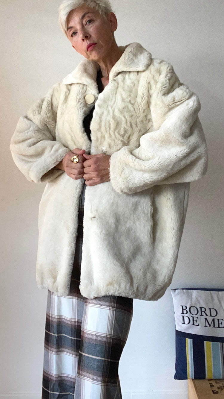 90s White cloud Made in France Faux fur Coat